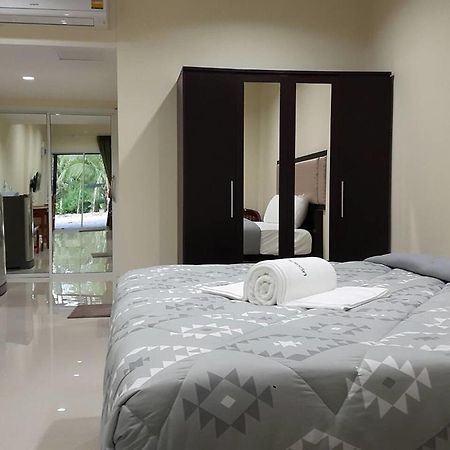 ไออุ่นรีสอร์ท Bang Saphan Εξωτερικό φωτογραφία