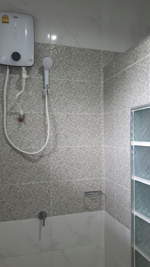 ไออุ่นรีสอร์ท Bang Saphan Εξωτερικό φωτογραφία
